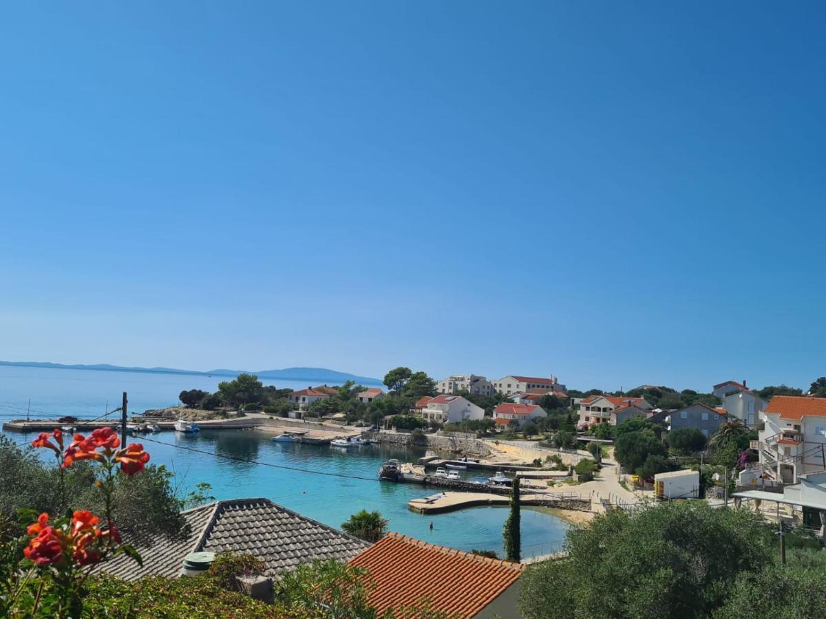 Apartments Solis, 50 M From The Sea - Jakisnica Bagian luar foto