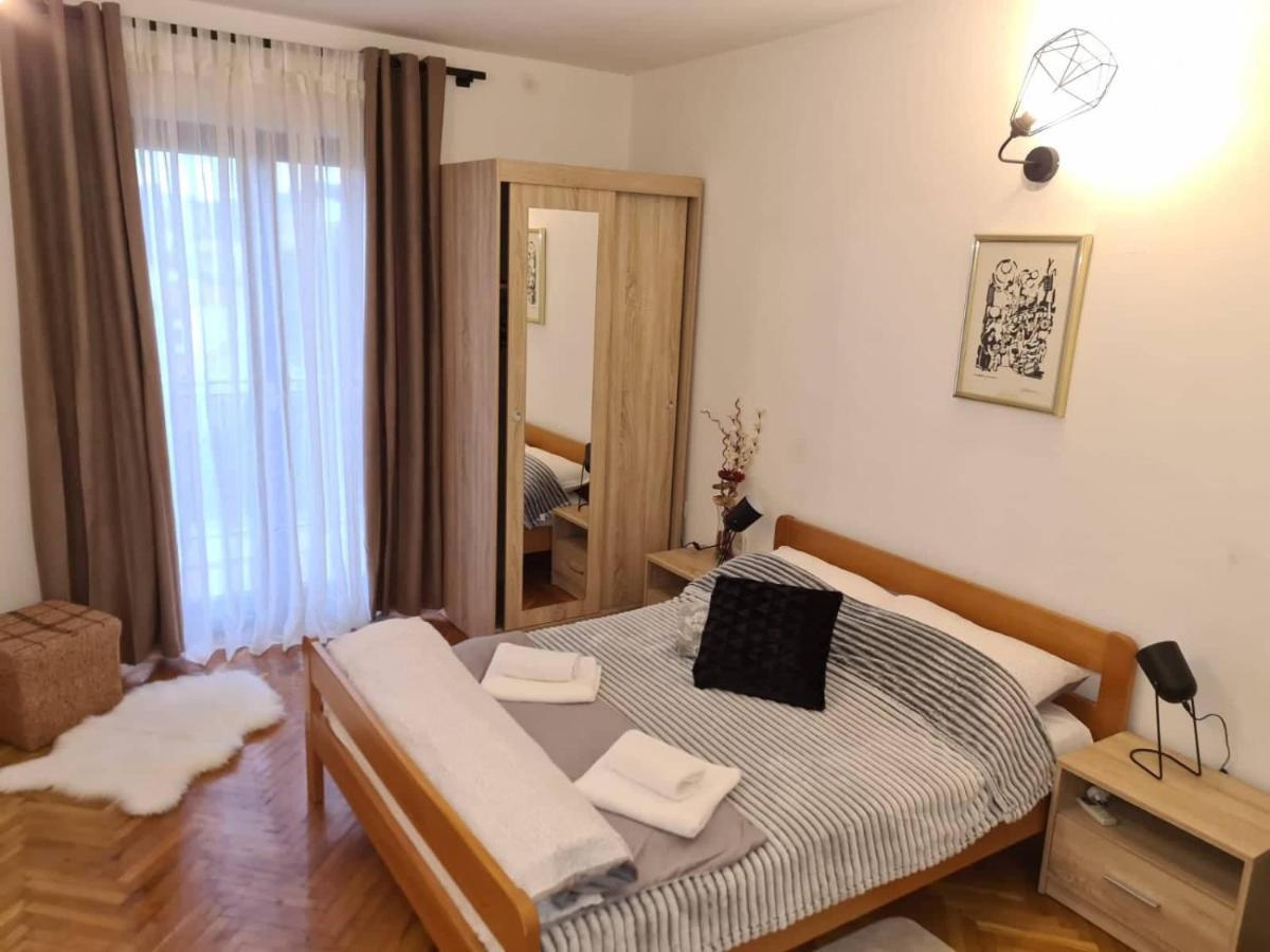 Apartments Solis, 50 M From The Sea - Jakisnica Bagian luar foto
